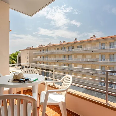 Omega 4 Apartment *